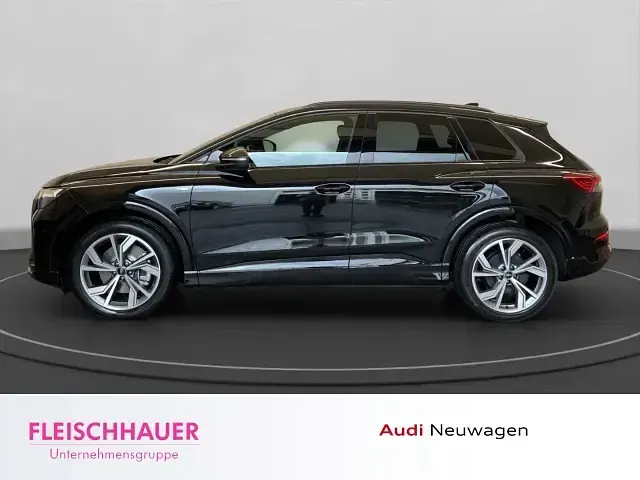 Neu Audi Q4 e-tron Performance 210 kW (286 PS) 2026 Schwarz SUV