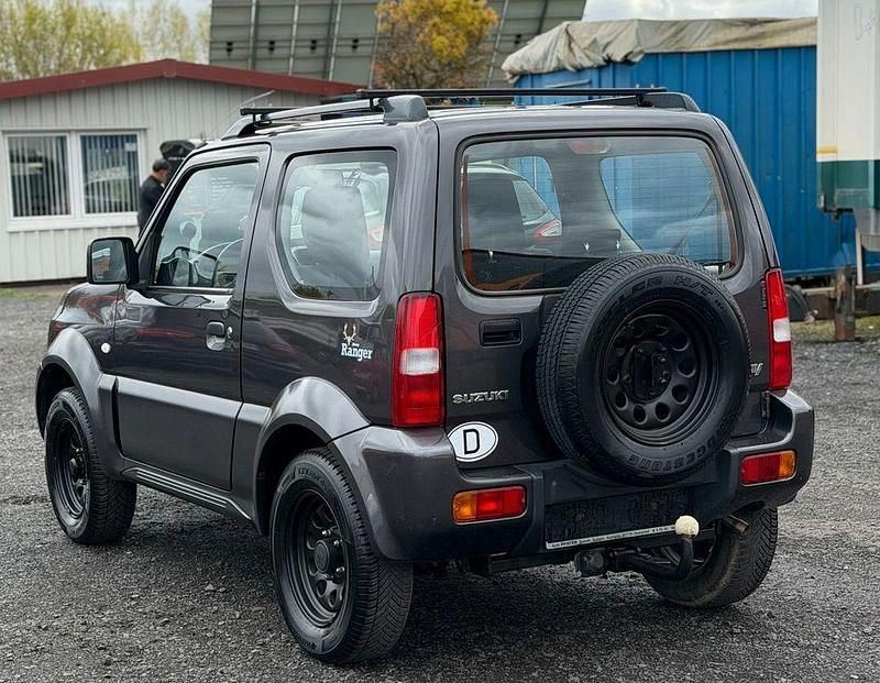Usado Suzuki Jimny 86 HP (63 kW) 2014 Cinzento SUV
