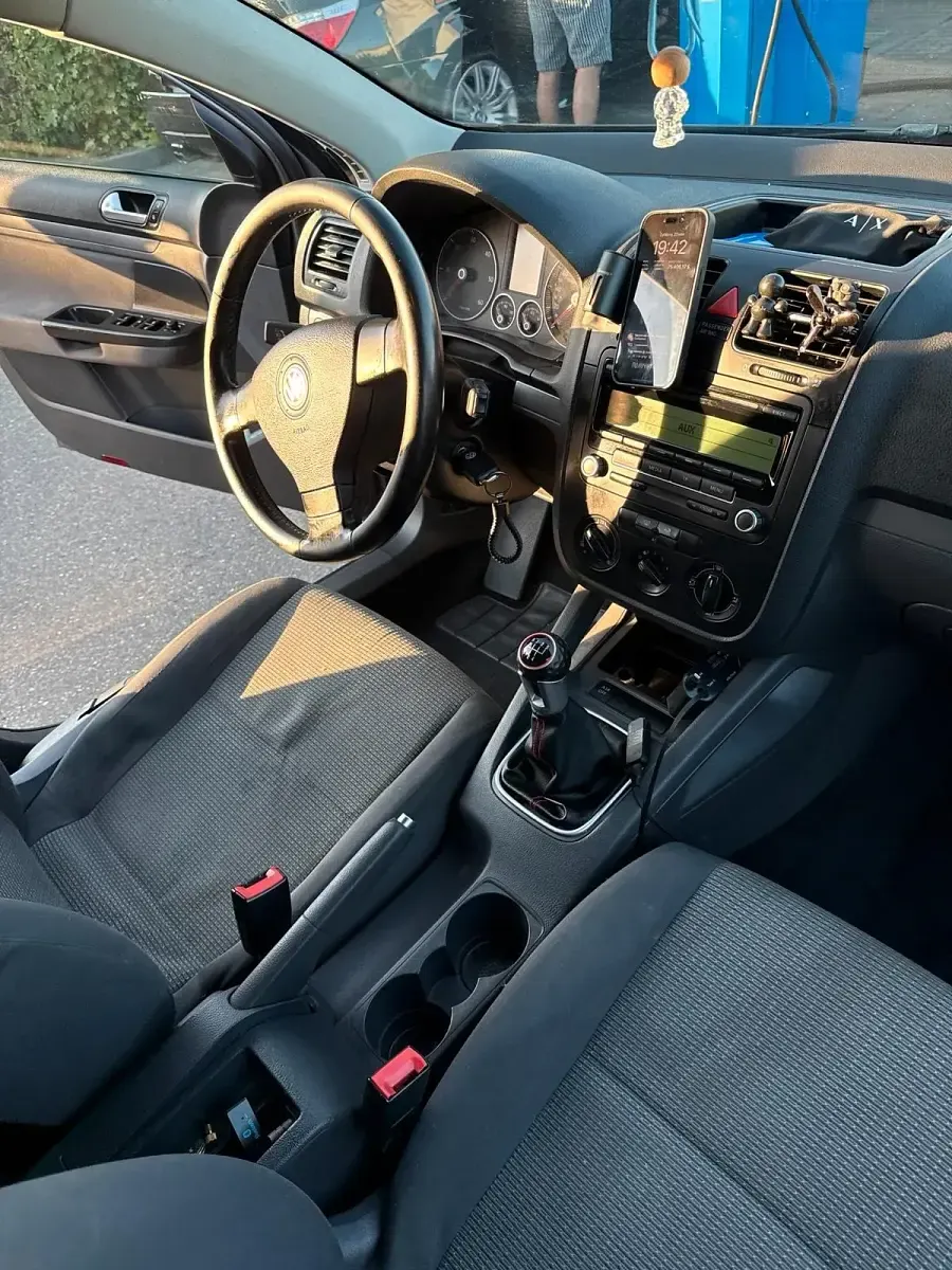 Gebraucht VW Golf VI 105 PS (77 kW) 2008 Grau Kleinwagen