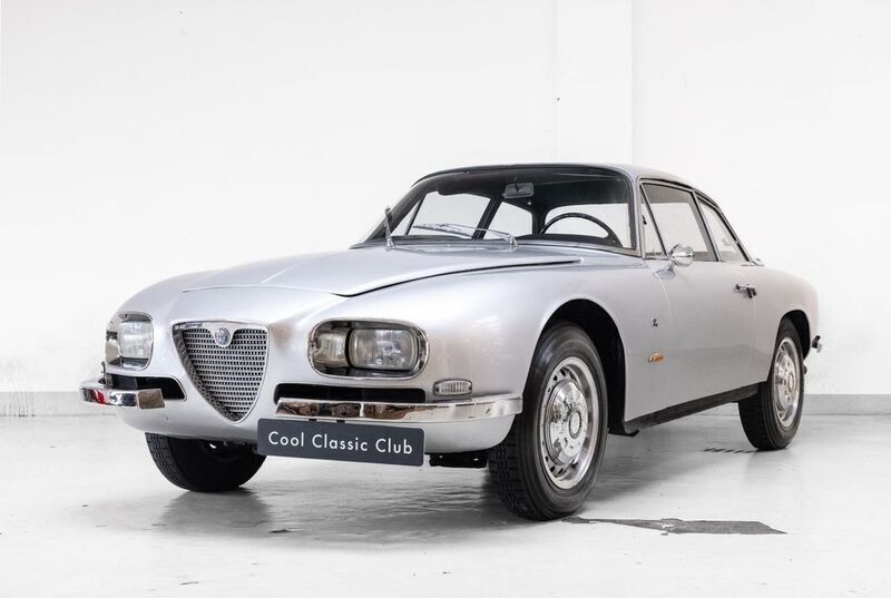 Grau Gebraucht 1968 Alfa Romeo 2600 | 225.000 € - Bild 1/4