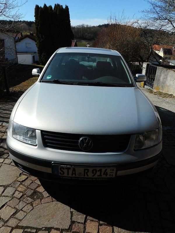 Gebraucht VW Passat Edition 125 PS (91 kW) 2000 Silber Limousine