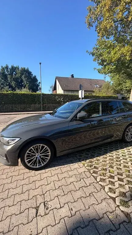 Gebraucht BMW 320 Luxury Line 190 PS (139 kW) 2020 Grau Kombi