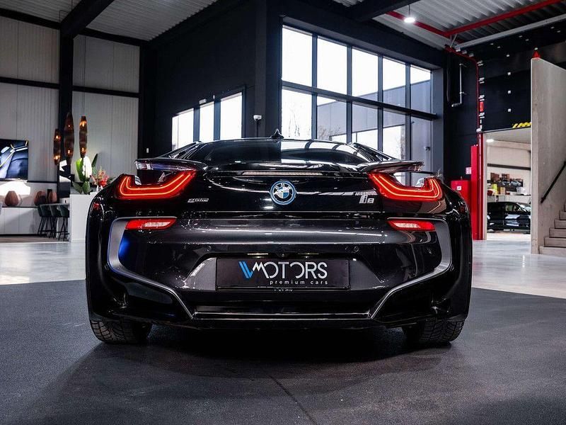Gebraucht BMW i8 Performance 374 PS (275 kW) 2015 Grau Coupé