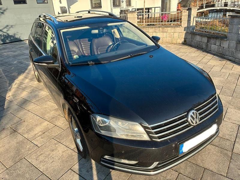 Gebraucht VW Passat 140 PS (102 kW) 2011 Schwarz Kombi