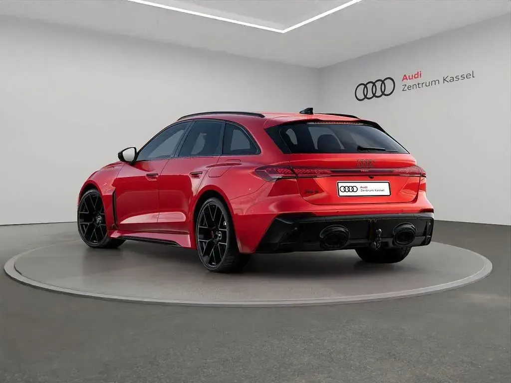 Neu Audi RS5 Sport 639 PS (469 kW) 2026 Rot Kombi