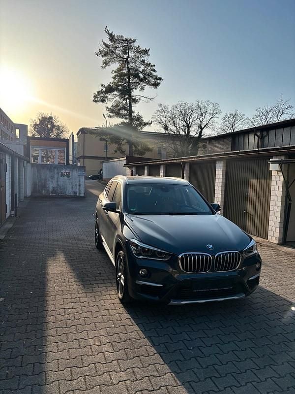 Gebraucht BMW X1 191 PS (140 kW) 2018 Grau SUV