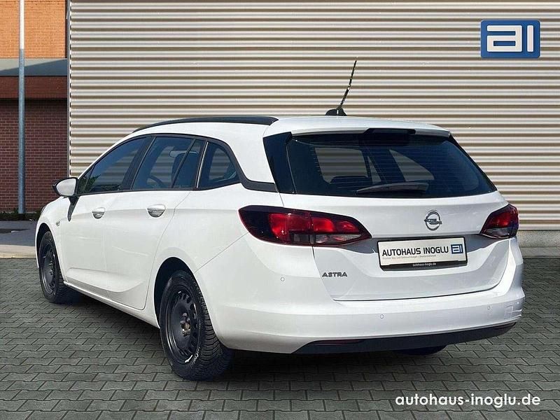 Gebraucht Opel Astra 122 PS (89 kW) 2022 Weiß Limousine