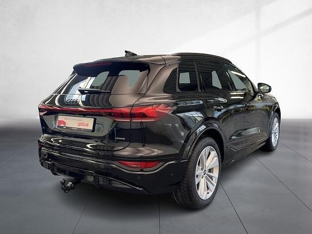 Gebraucht Audi Q6 e-tron Ambiente 284 kW (387 PS) 2025 Mythosschwarz metallic SUV