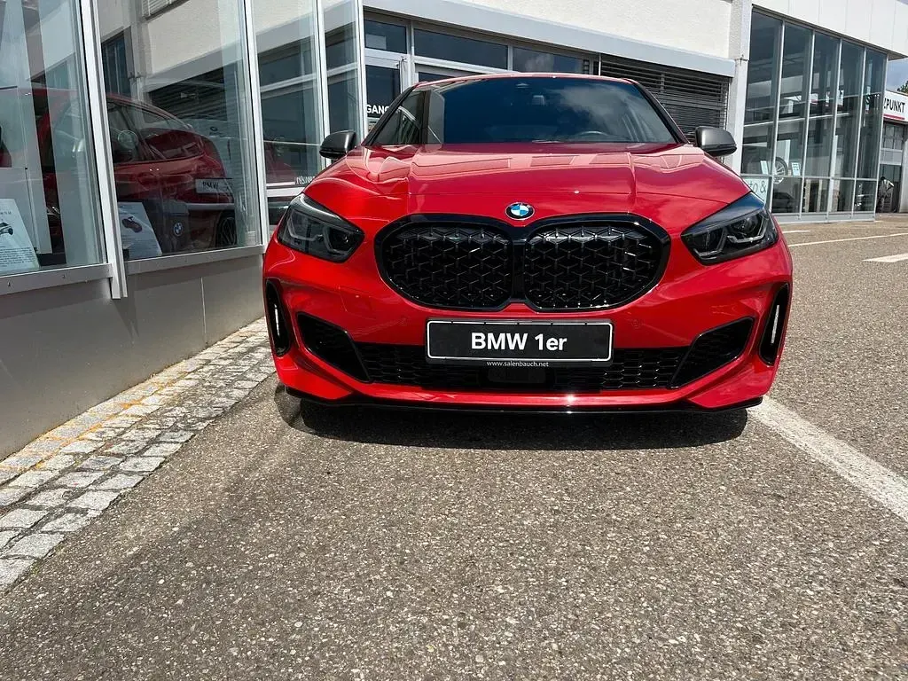 Gebraucht BMW M135 Performance 306 PS (225 kW) 2023 Rot Kleinwagen