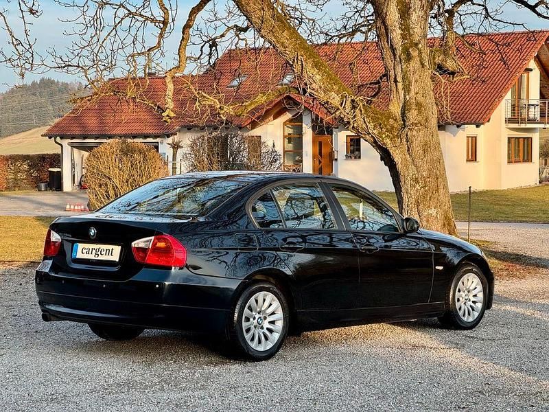 Gebraucht BMW 318 Advantage 143 PS (105 kW) 2007 Schwarz Limousine