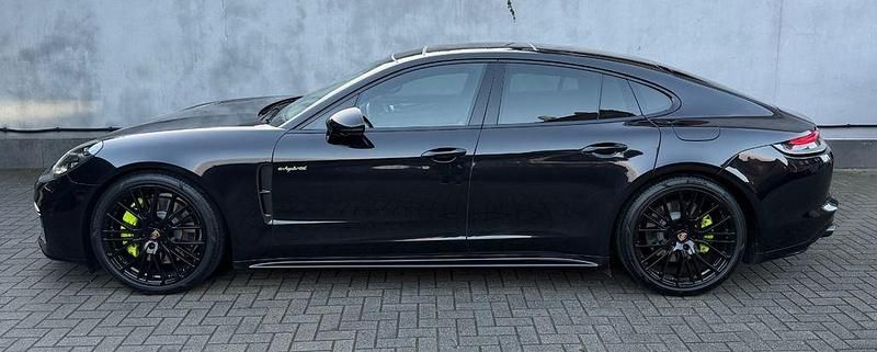 Gebraucht Porsche Panamera 4 Sport 462 PS (339 kW) 2021 Schwarz Limousine
