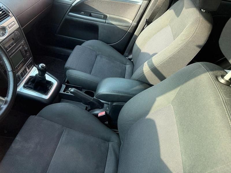 Gebraucht Ford Mondeo Titanium 125 PS (91 kW) 2005 Blau Limousine