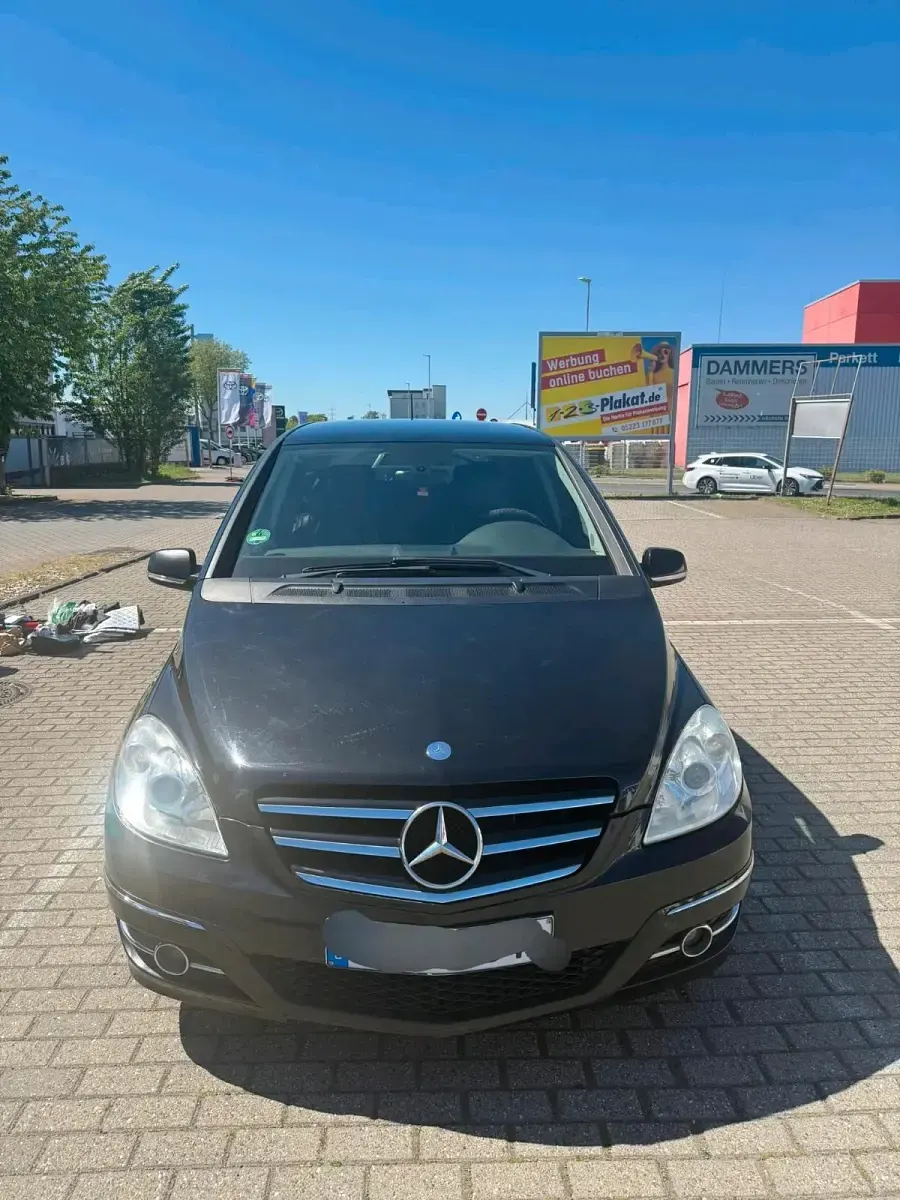 Gebraucht Mercedes B160 95 PS (69 kW) 2010 Schwarz Van / Kleinbus