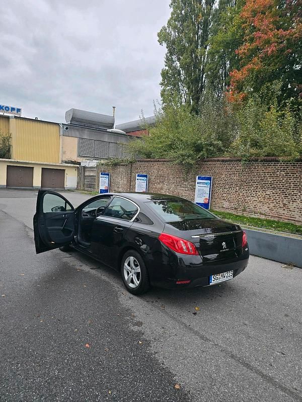 Gebraucht Peugeot 508 156 PS (114 kW) 2012 Schwarz Limousine