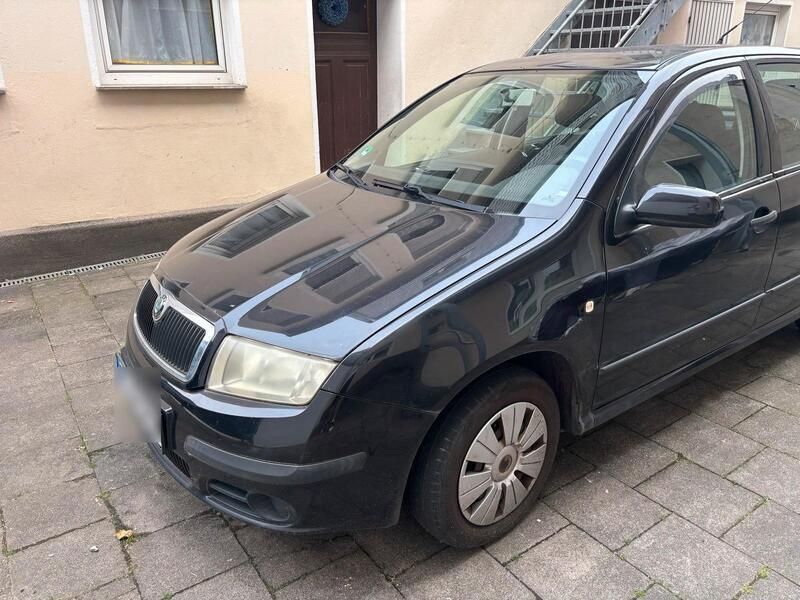 Schwarz Gebraucht 2005 Skoda Fabia Kleinwagen | 800 € (Guter Preis) - Bild 1/2