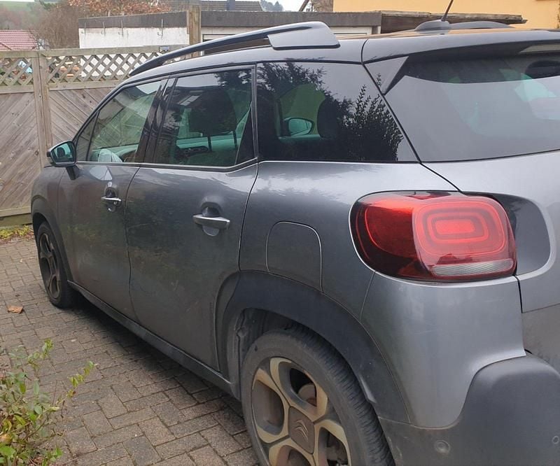 Grau Gebraucht 2018 Citroën C3 Aircross PureTech SUV | 8.400 € (Fairer Preis) - Bild 1/4