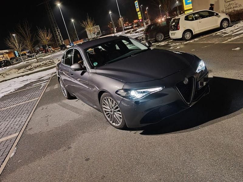 Gebraucht Alfa Romeo Giulia Super 179 PS (131 kW) 2016 Braun Limousine