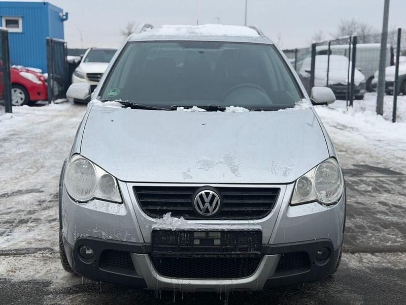 Silber Gebraucht 2006 VW Polo Cross Kleinwagen | 5.490 € (Etwas zu teuer) - Bild 1/4