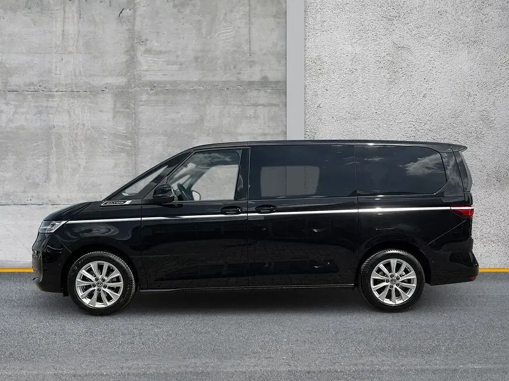 Gebraucht VW Multivan Style 150 PS (110 kW) 2025 Schwarz Van / Kleinbus