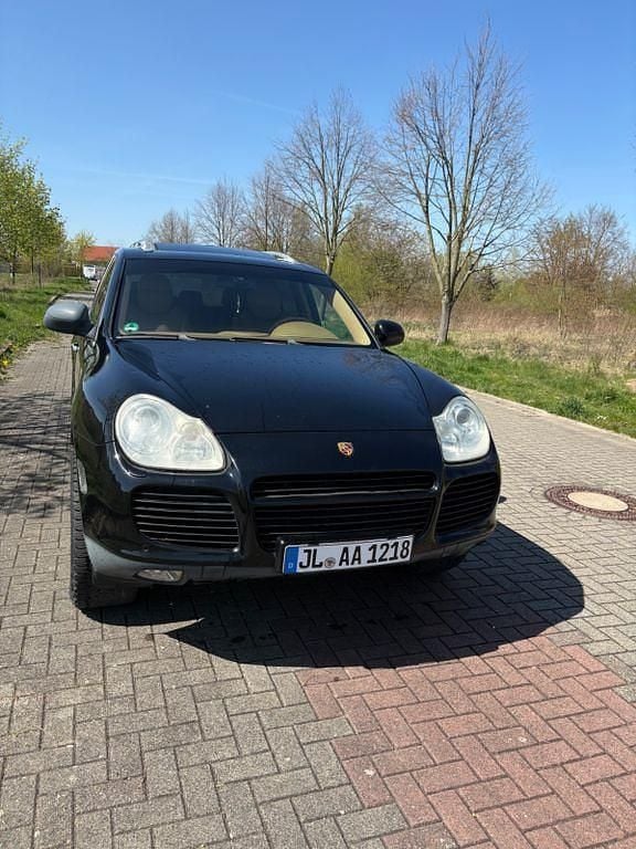 Second-hand Porsche Cayenne 250 CP (183 kW) 2004 Negru SUV