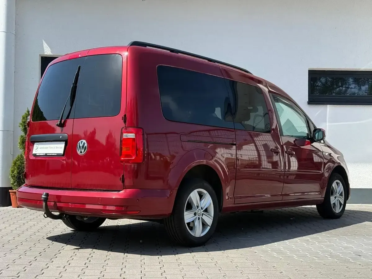 Gebraucht VW Caddy Maxi Comfortline 150 PS (110 kW) 2018 Rot Van / Kleinbus