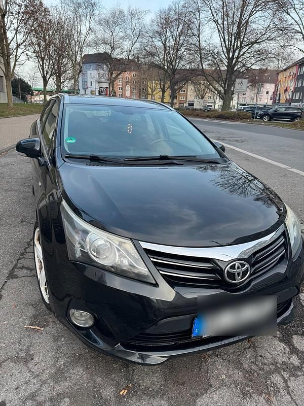 Schwarz Gebraucht 2013 Toyota Avensis T2 Kombi | 5.000 € (Superpreis) - Bild 1/4
