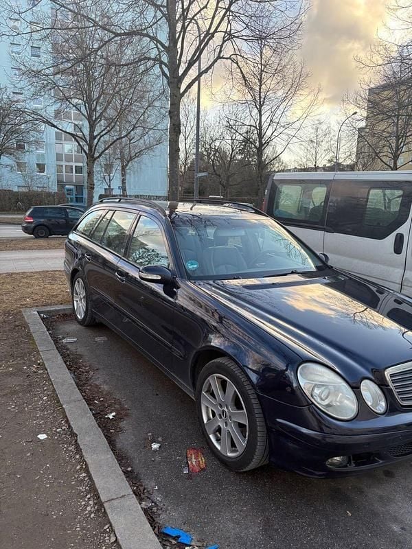 Beige Gebraucht 2005 Mercedes E280 Classic Kombi | 2.750 € (Guter Preis) - Bild 1/4