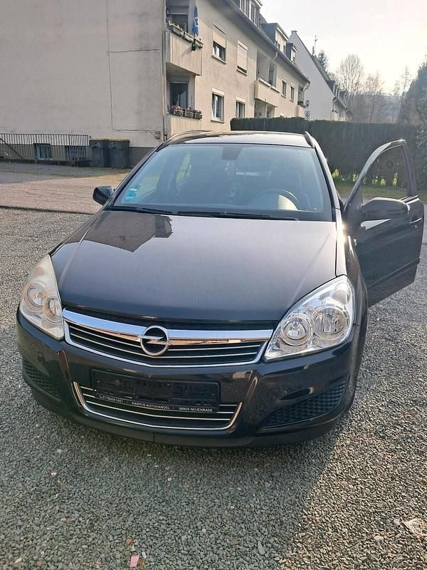 Usata Opel Astra 90 CV (66 kW) 2006 Nero Station wagon