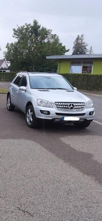 Silber Gebraucht 2007 Mercedes ML280 SUV | 7.500 € (Fairer Preis) - Bild 1/4