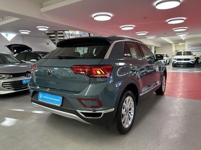 Gebraucht VW T-Roc Style 150 PS (110 kW) 2025 Petroleum blue metallic SUV