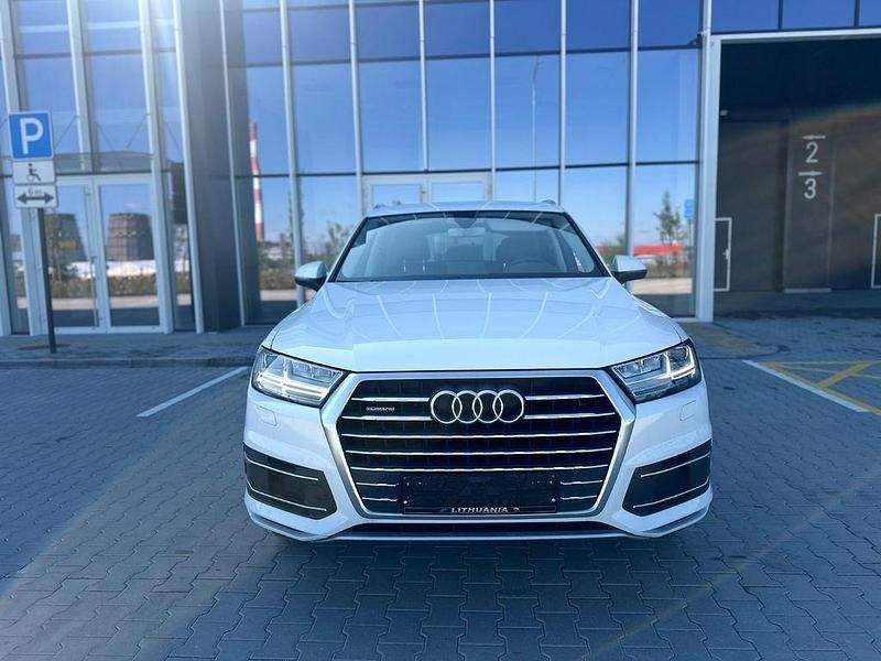 Weiß Gebraucht 2016 Audi Q7 SUV | 25.999 € - Bild 1/4
