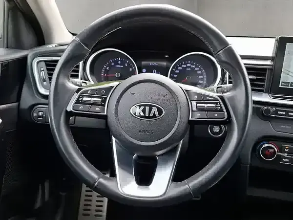 Gebraucht Kia Ceed 120 PS (88 kW) 2019 Grau Kleinwagen