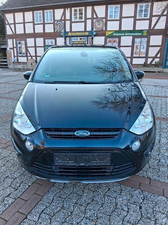 Gebraucht Ford S-MAX Titanium 145 PS (106 kW) 2012 Schwarz Van / Kleinbus