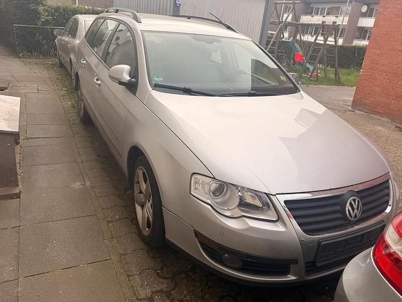 Gebraucht VW Passat 140 PS (102 kW) 2008 Grau Kombi