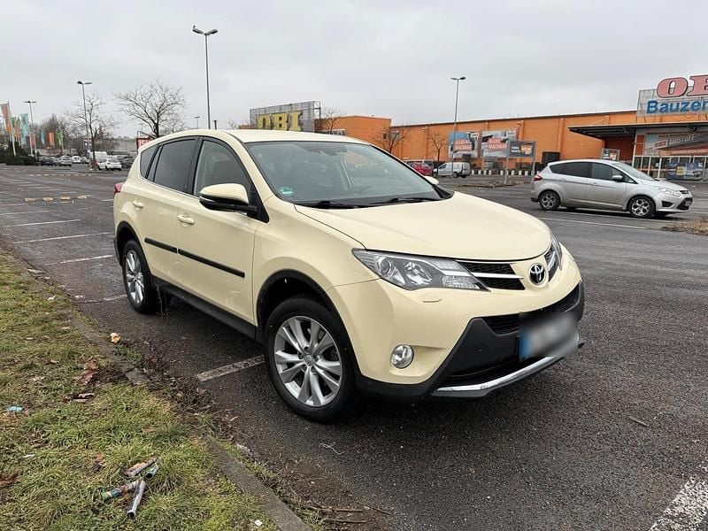Gebraucht Toyota RAV4 149 PS (109 kW) 2013 Weiß SUV