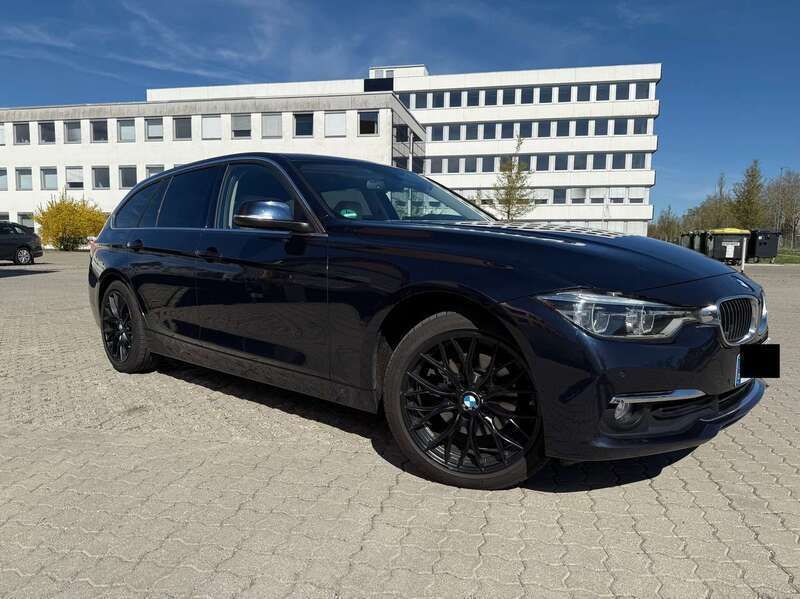 Blau Gebraucht 2016 BMW 320 Gran Turismo Luxury Line Limousine | 12.900 € (Superpreis) - Bild 1/4