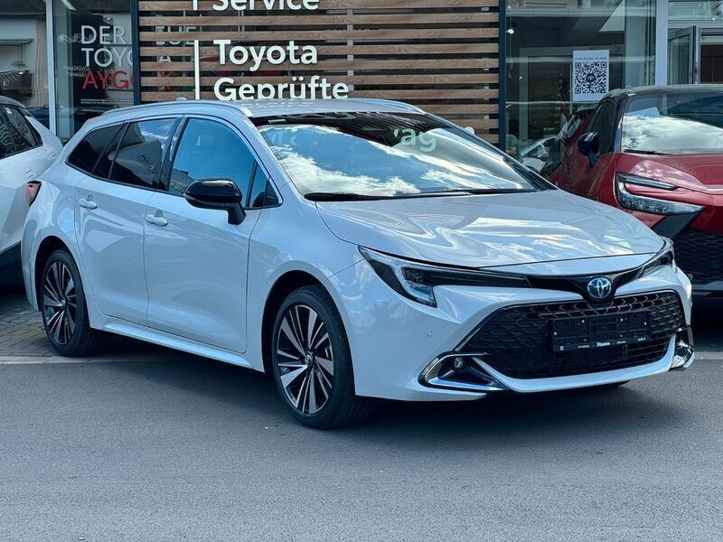 Grau Neu 2025 Toyota Corolla Limousine | 35.190 € - Bild 1/4
