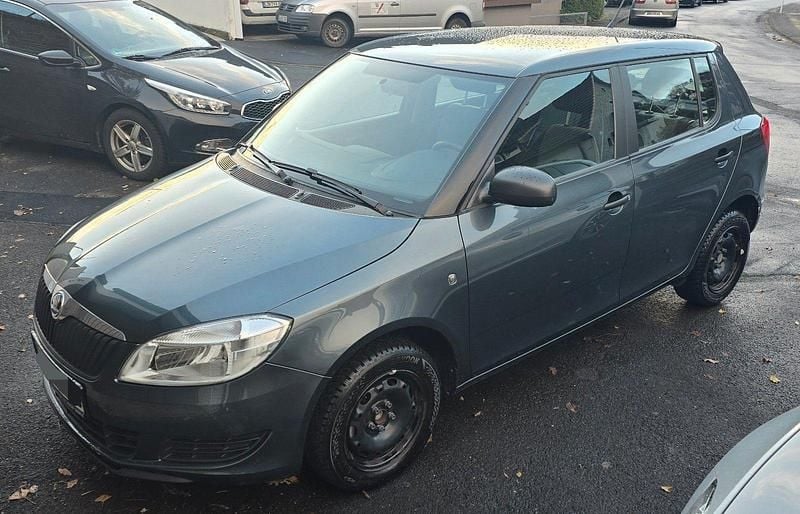 Gebraucht Skoda Fabia Ambition 86 PS (63 kW) 2015 Grün Kleinwagen