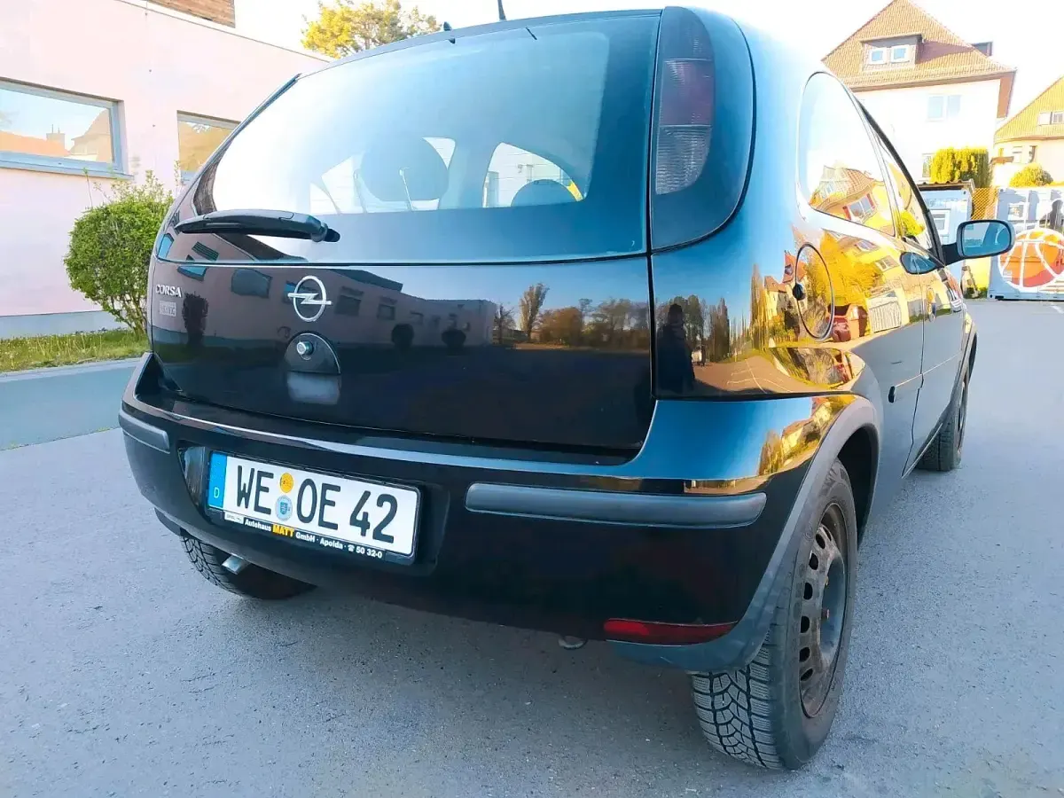 Gebraucht Opel Corsa 60 PS (44 kW) 2004 Schwarz Kleinwagen