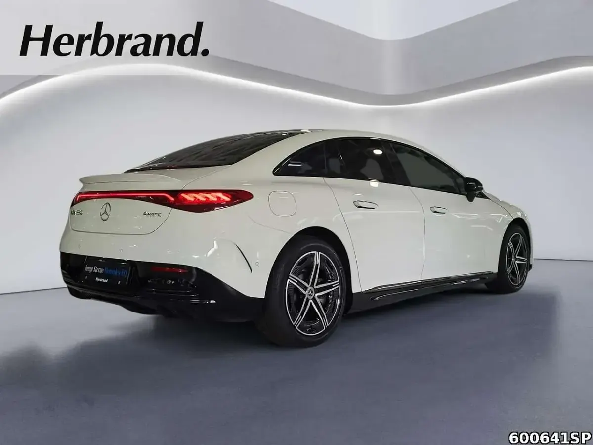 Gebraucht Mercedes EQE350 AMG line 214 kW (292 PS) 2025 Unilack polarweiß Limousine