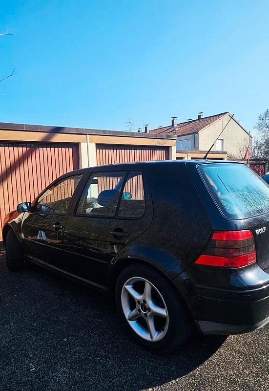 Gebraucht VW Golf III 100 PS (73 kW) 1998 Schwarz Kombi
