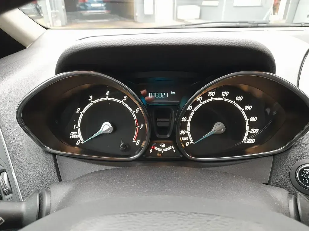 Gebraucht Ford B-MAX Titanium 125 PS (91 kW) 2015 Schwarz Van / Kleinbus
