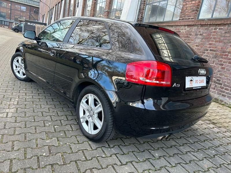 Gebraucht Audi A3 Attraction 125 PS (91 kW) 2010 Schwarz Kleinwagen