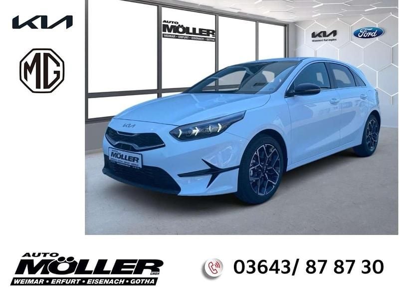 Weiss Neu 2025 Kia Ceed Limousine | 23.885 € (Fairer Preis) - Bild 1/4