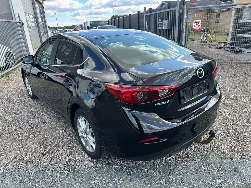 Gebraucht Mazda 3 120 PS (88 kW) 2015 Schwarz Limousine