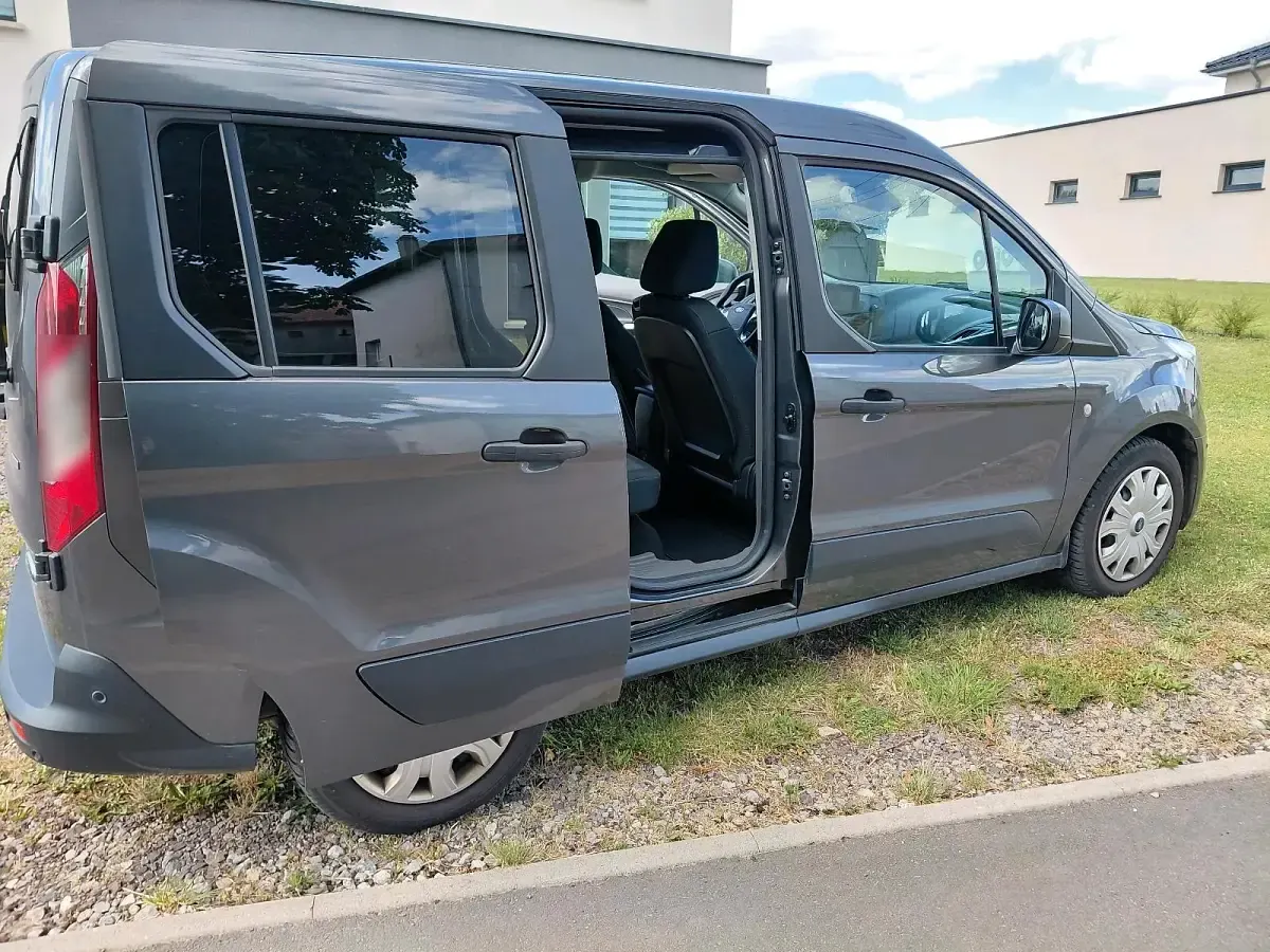 Gebraucht Ford Transit 101 PS (74 kW) 2018 Grau Kombi