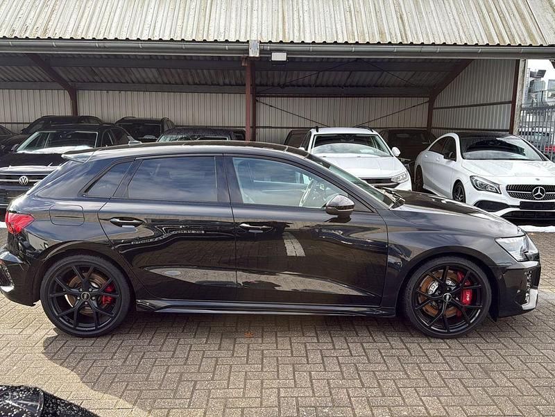 Gebraucht Audi RS3 Sport 400 PS (294 kW) 2024 Schwarz Limousine