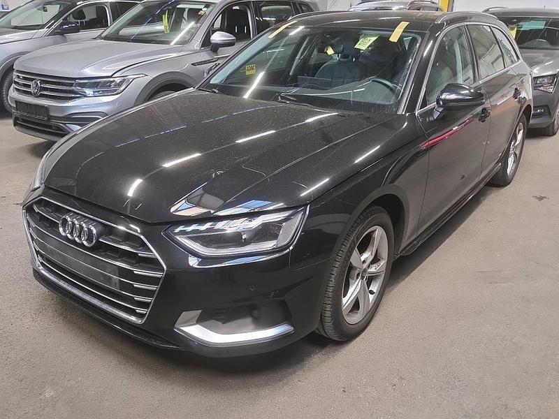 Gebraucht Audi A4 Advanced 163 PS (119 kW) 2021 Schwarz Kombi
