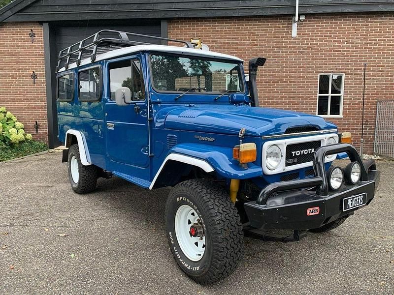 Blau Gebraucht 1982 Toyota Land Cruiser SUV | 45.000 € - Bild 1/4