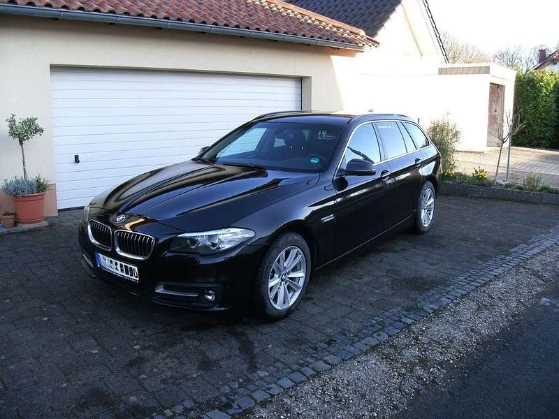 Gebraucht BMW 520 190 PS (139 kW) 2015 Schwarz Kombi